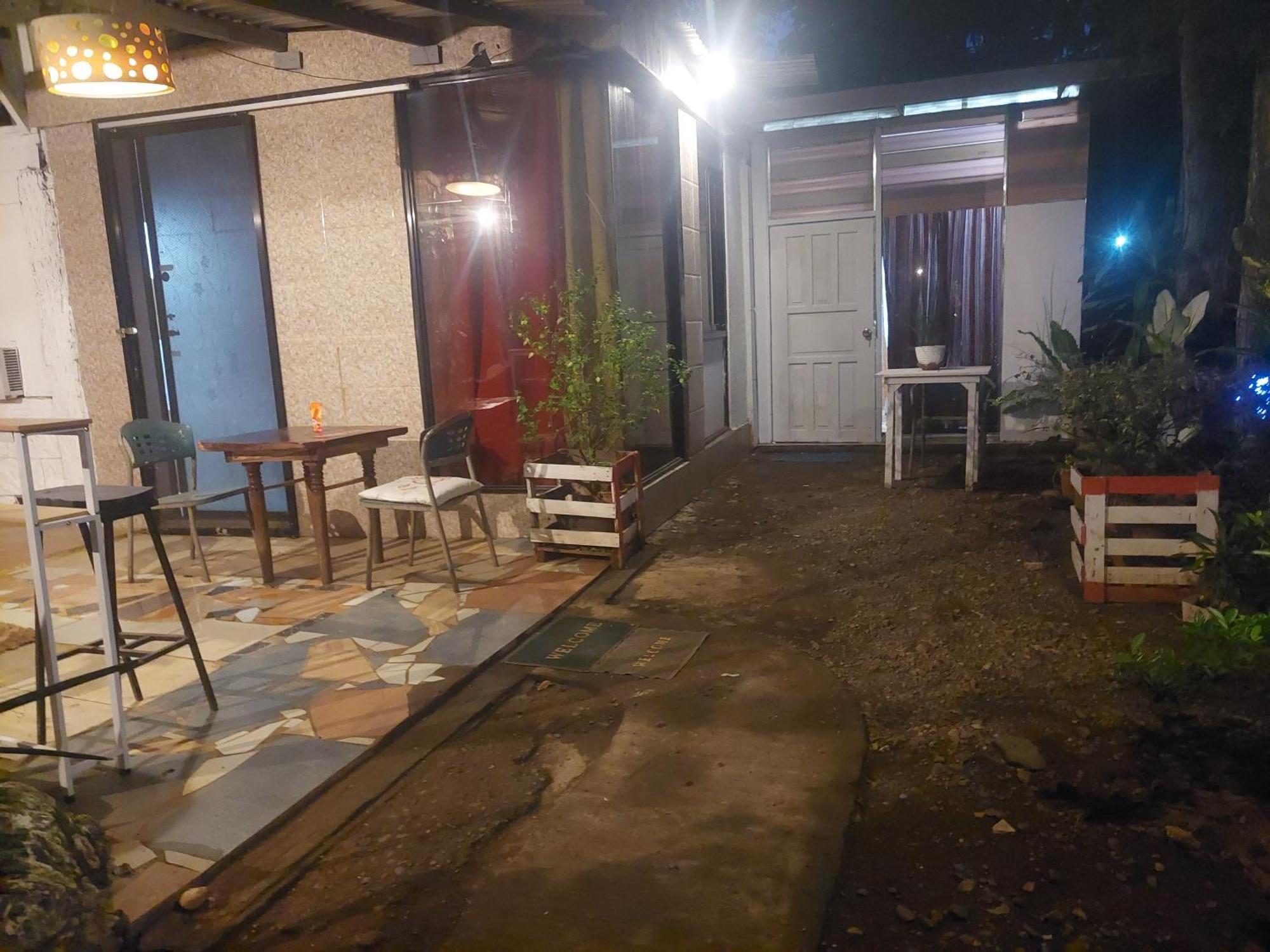 Larmar Bed And Breakfast Puerto Princesa Kültér fotó
